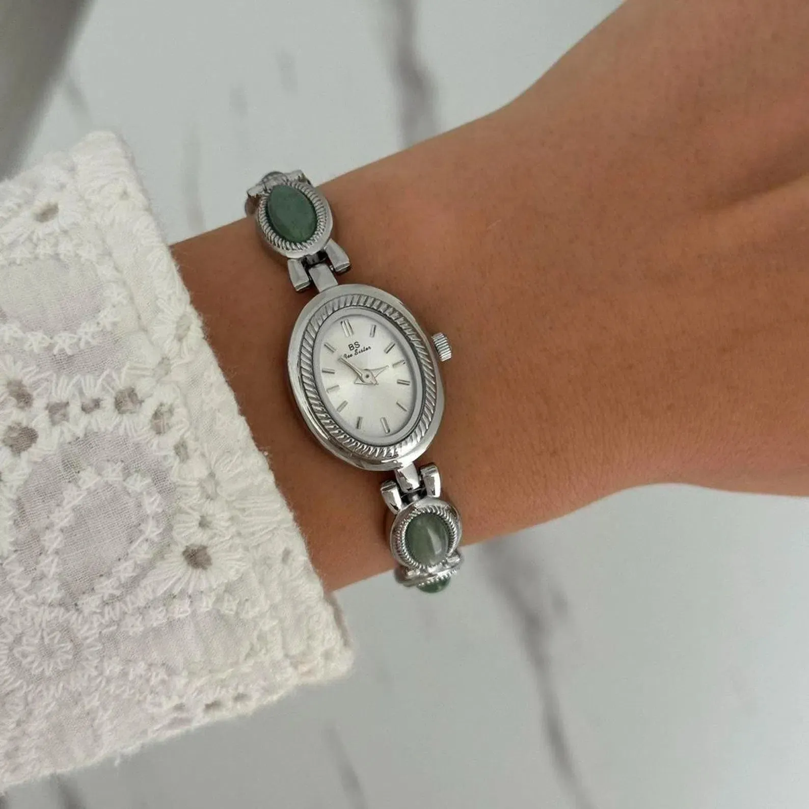 Cettina – Green stone accents – Vintage watch