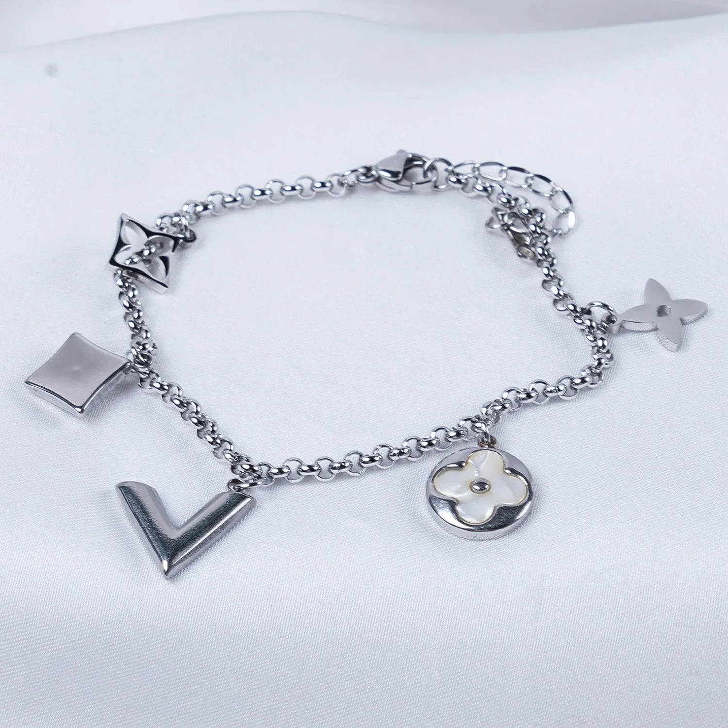 Charm & Stylish Girls Bracelet