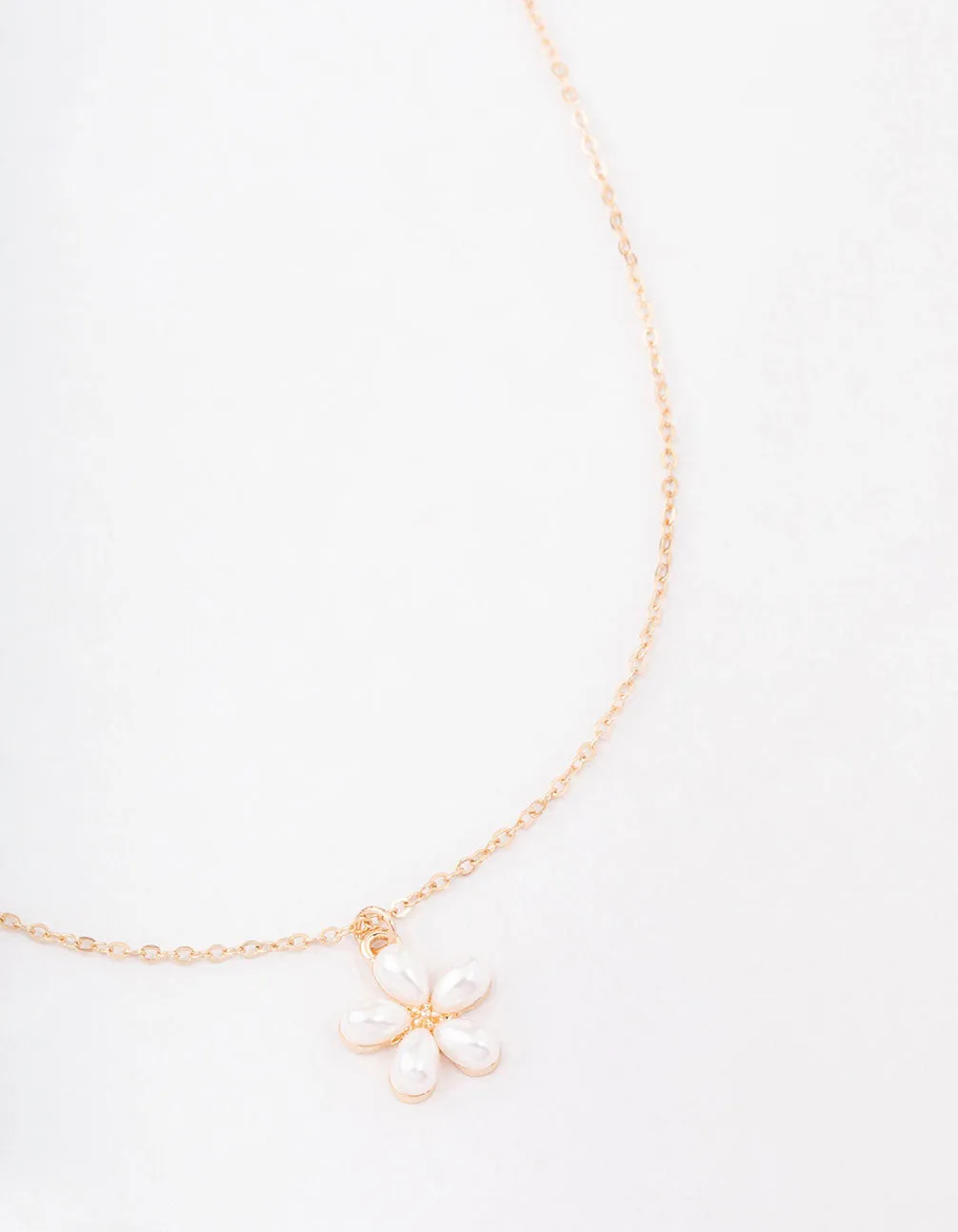 Gold Pearl Flower Short Necklace