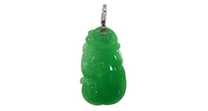 Jade Pendant with Diamond