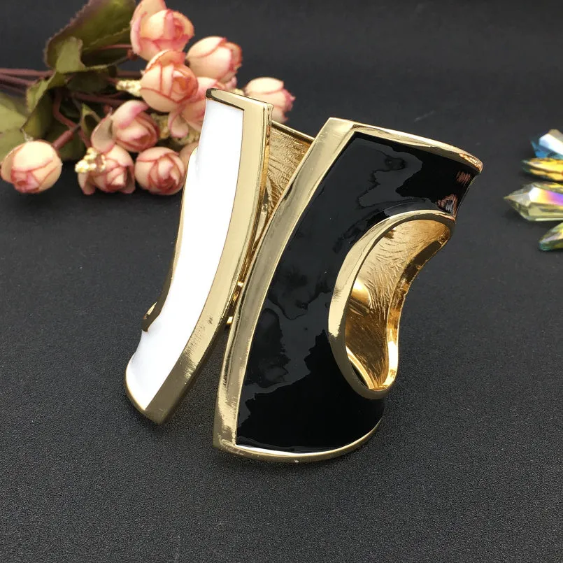 Make A Statement! Sophisticated Cool Black mix White Sculpture Art Cuff Bracelets Women's Gold  Tone Jewelry