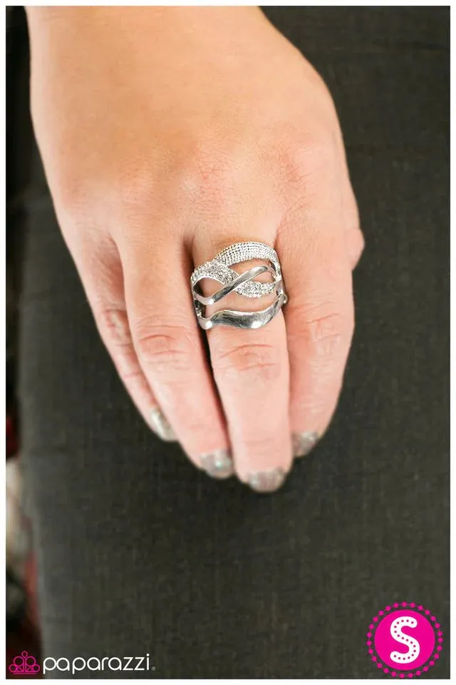 Paparazzi Ring ~ Double Crossed - White