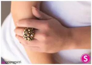 Paparazzi Ring ~ Glisten Up - Brass