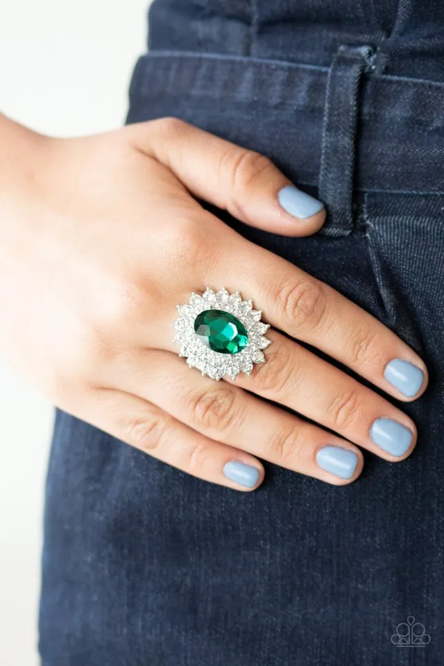 Paparazzi Ring ~ Secret Garden Glow - Green