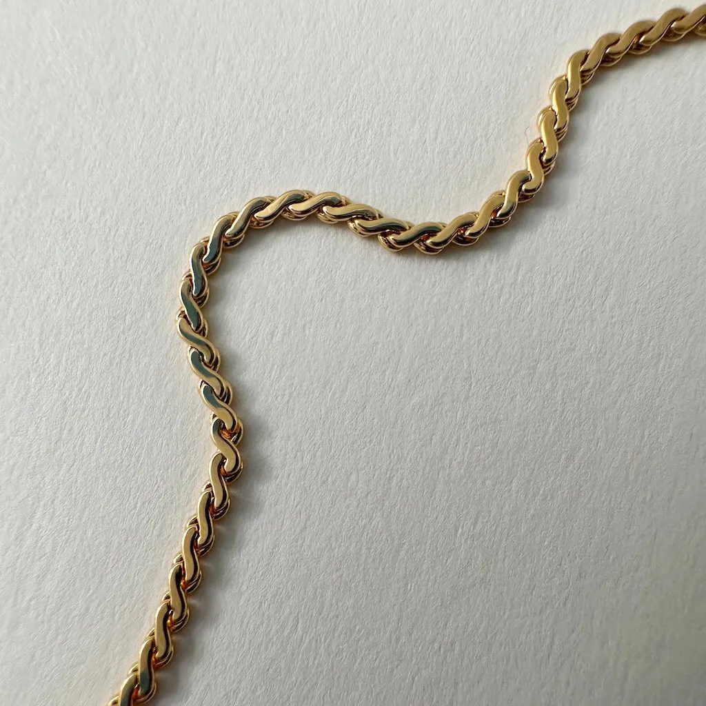 Serpentine Chain