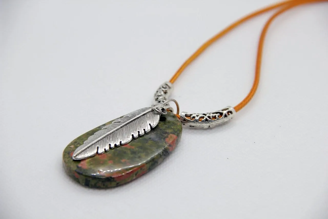 Unique Stone Leaf Necklace