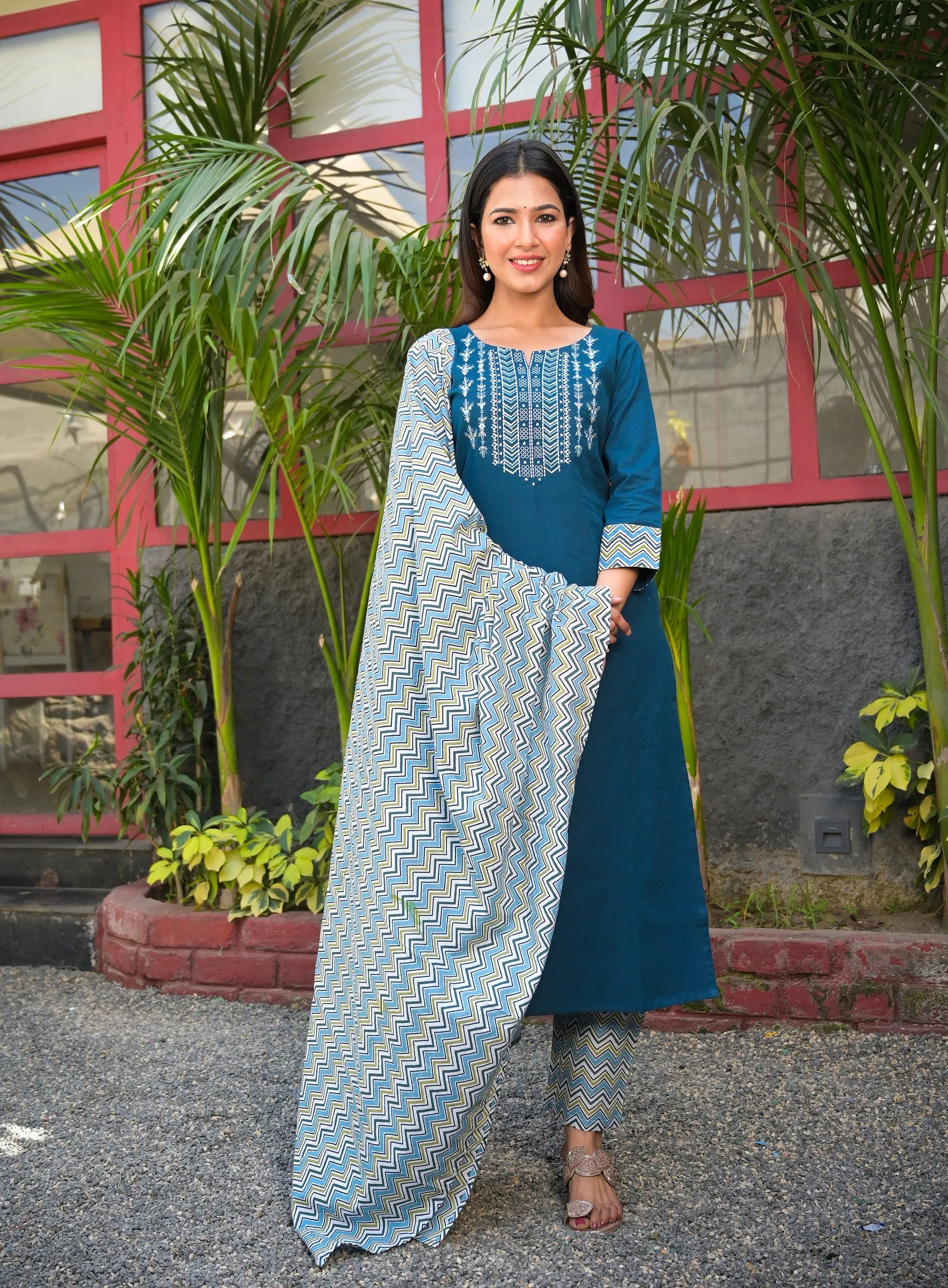 Women Teal Blue Embroidered Dupatta Set