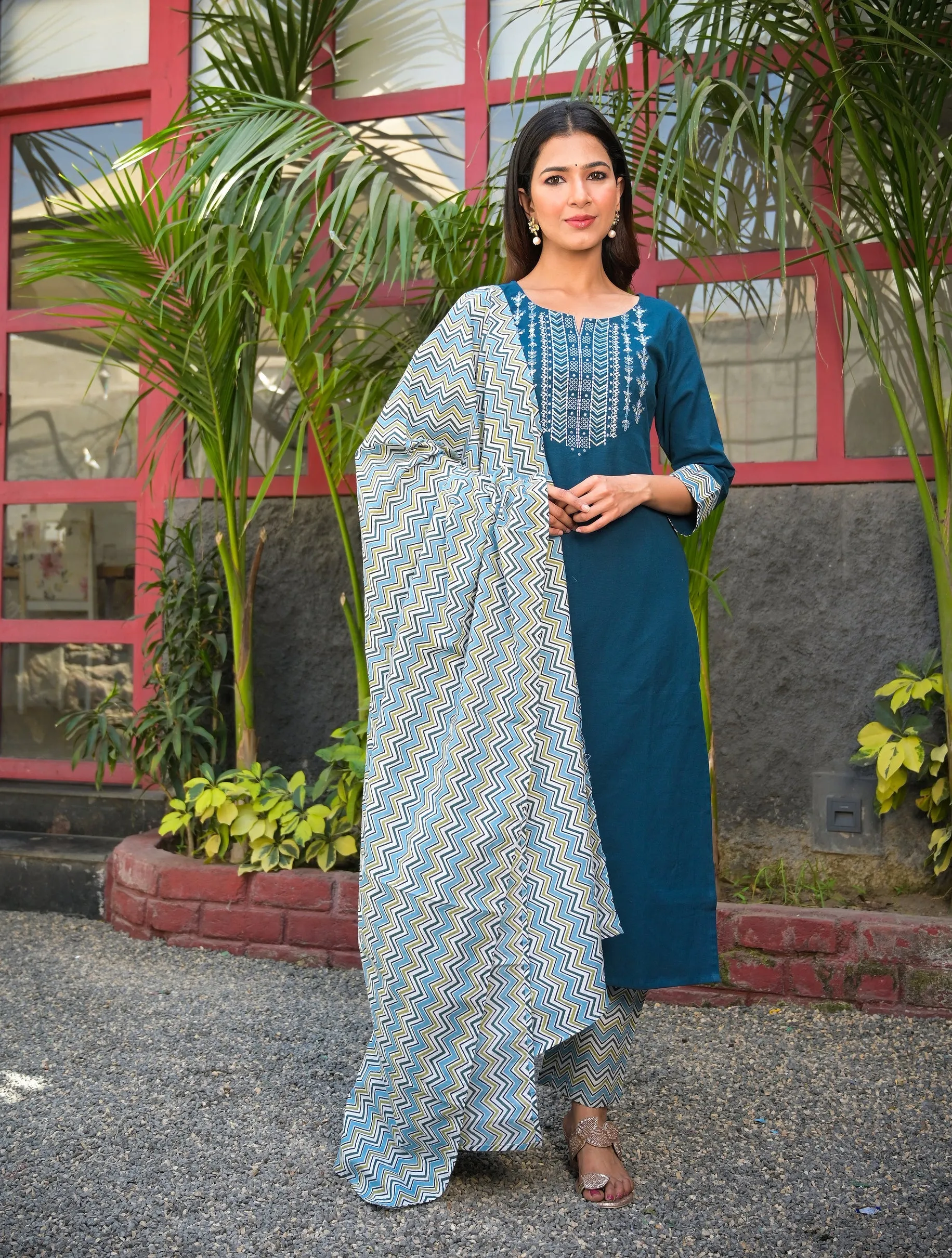 Women Teal Blue Embroidered Dupatta Set